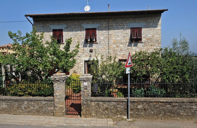 Schöne Wohnung für 6 Personen mit W-LAN, Terrasse und Parkplatz, bei Greve In Chianti