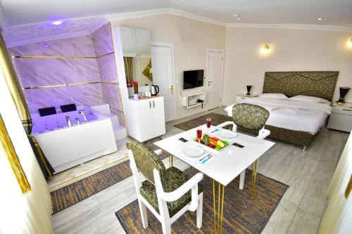 LOCA Suit LİFE AİRPORT HOTEL