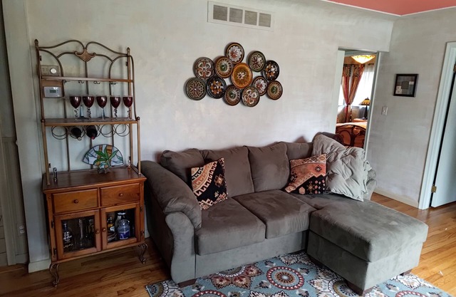 Local Livonia House