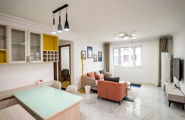 Locals Apartment House 01