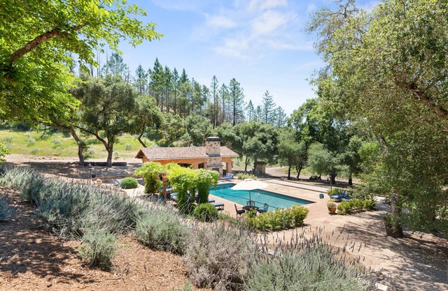 Tuscan in Sonoma | Locanda Estate Villa with Pool & New Home Generator