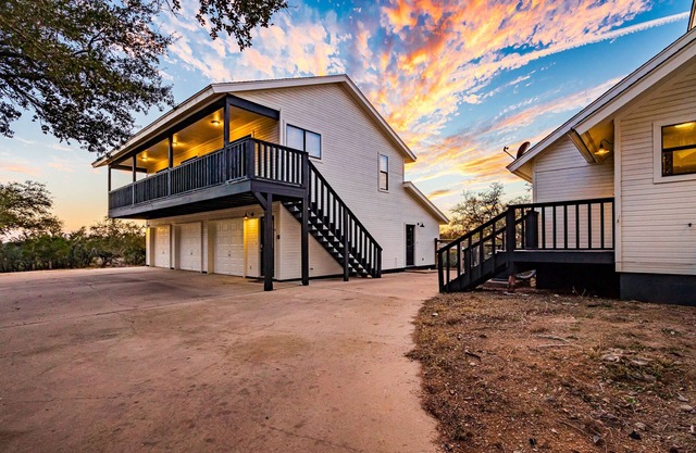 Located between Dripping Springs and Bee Cave - very private with amazing views