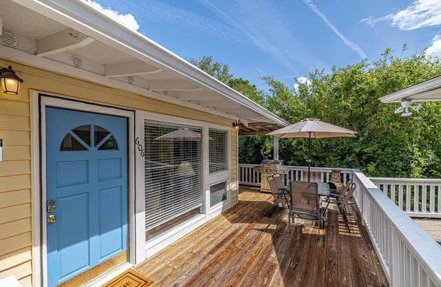 Located in Sea Palms with beautiful Marsh views!
