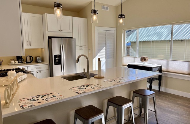 Located in South Sandpoint, only 2 blocks from the lake!