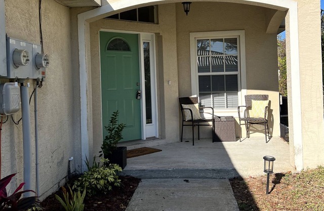 Located in Sun N lake community. This is an active golfing community.