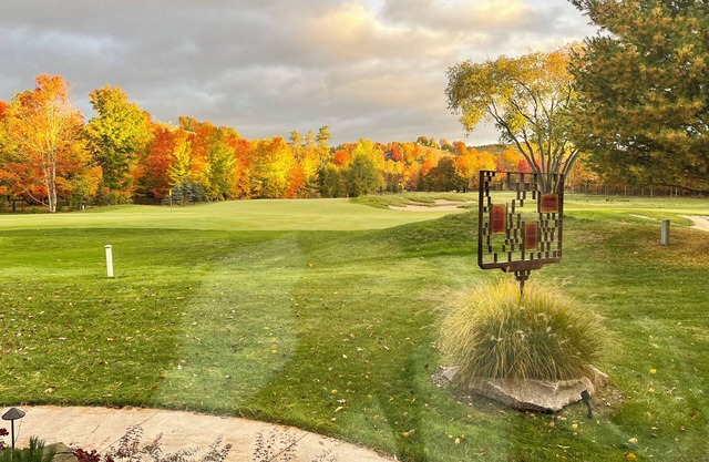 Located on Crystal Mountain Betsie Valley #8 Green