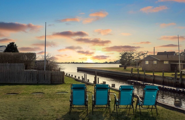 Location and views! Located directly on Shinnecock Bay!
