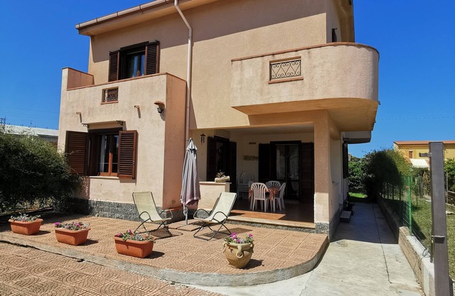 [Location Cefalù] Independent villa with garden