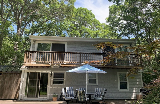 Location! Gorgeous house near a beautiful lake, 15 min to the best ocean beaches