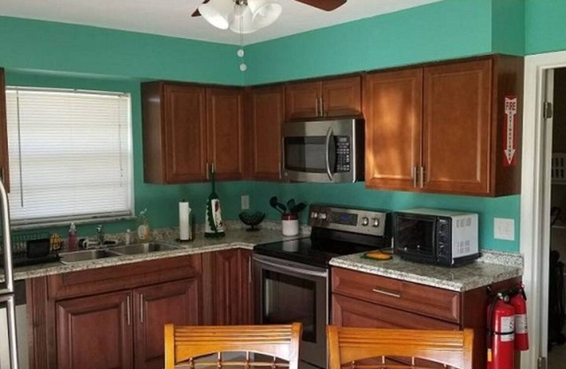 LAGE! Nur 5 Minuten nach Wellington, 4 Minuten nach Turnpike, 18 Minuten zum Strand!