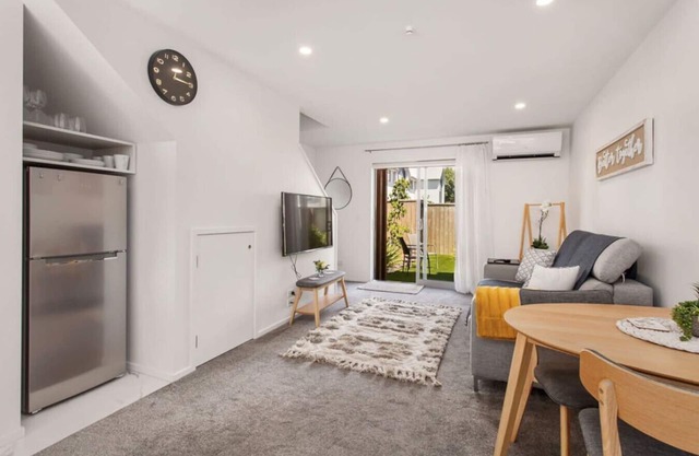 Location Plus Free Off St Park Handy Hospital