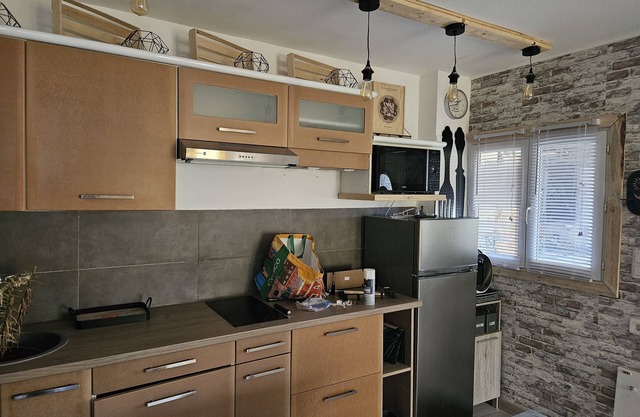 Location T2 Proche Toutes Commodites ET Dans UN Coin Tranquille VUE Campagne