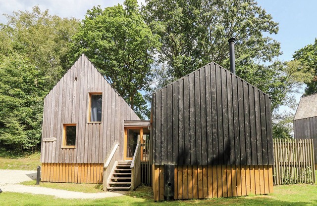 LODGE 21, family friendly, with hot tub in Corfe Castle