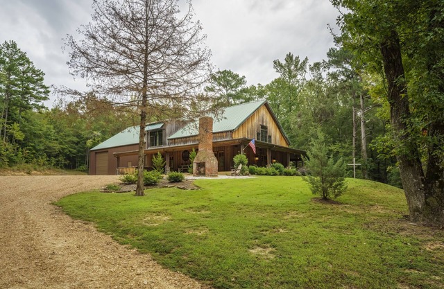 Lodge on Private 170 Acre Estate 10 Minutes from Oxford