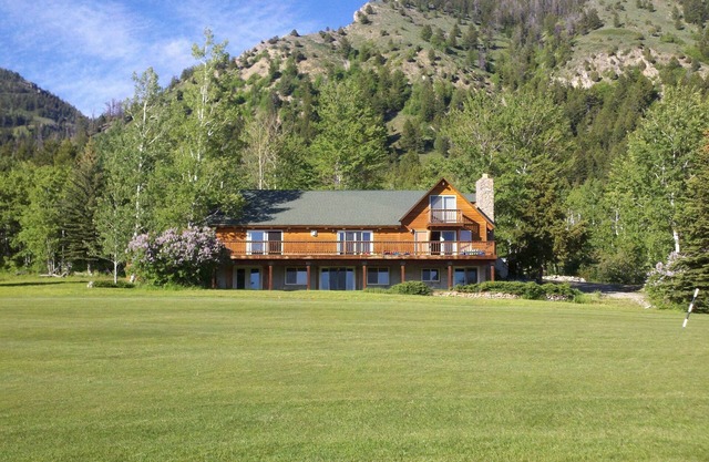 Lodge auf dem Golfplatz in Star Valley Ranch, WY. Beste Aussicht und Lage !!