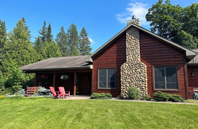 Lodge-Style Northwoods Home Permit: TBES-BBSMJP