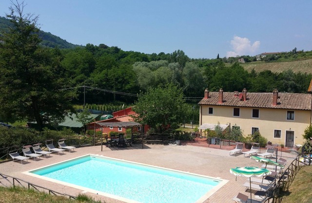 Fewo im Weingut bei Pistoia,Pool, free Wi-Fi,familienfreundlich, bis 10 Pers