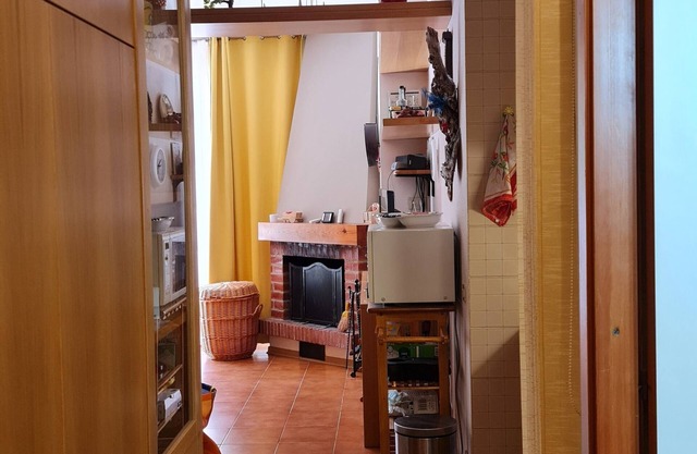 Lodging in Artesina with Alpine view, ski-in/out, fireplace and sleeps 6