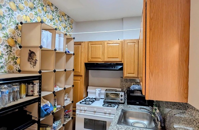 Loft apartment in charming downtown Silicon Valley. Restaurant Paradise.