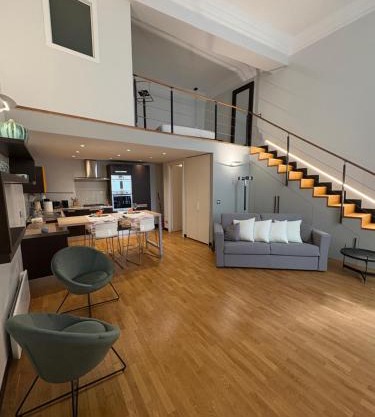 Loft con terrazzo nei vicoli