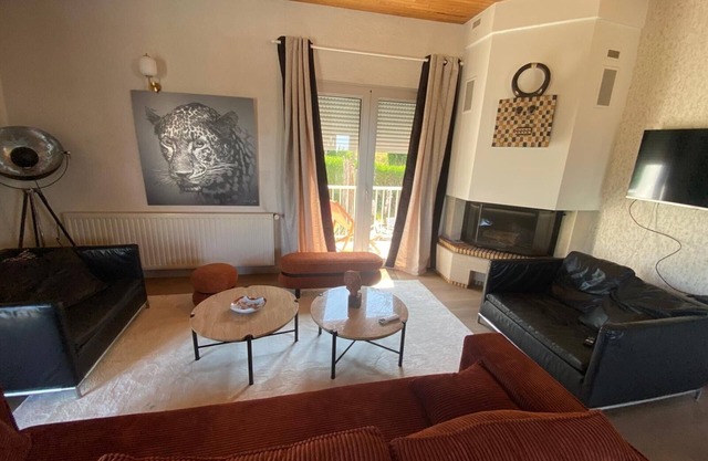 Loft-Modern-Ensuite-Gartenblick