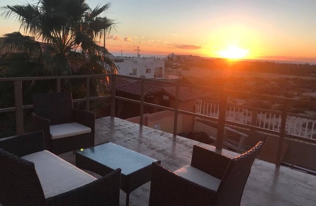 loft rojo vistas al mar