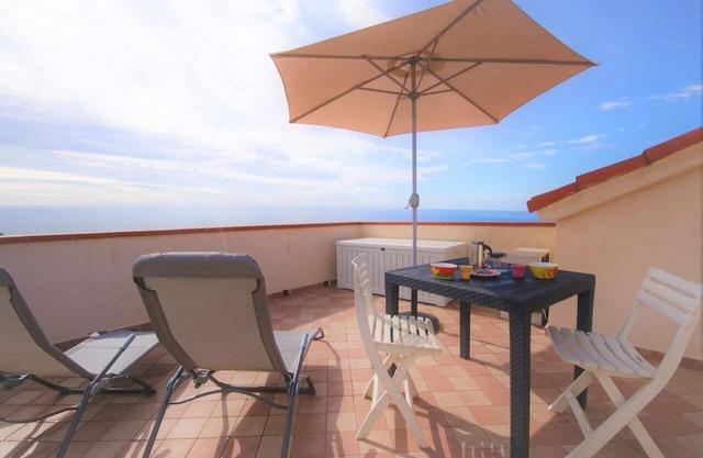 Loft mit herrlicher Terrasse mit Meerblick | Ap20