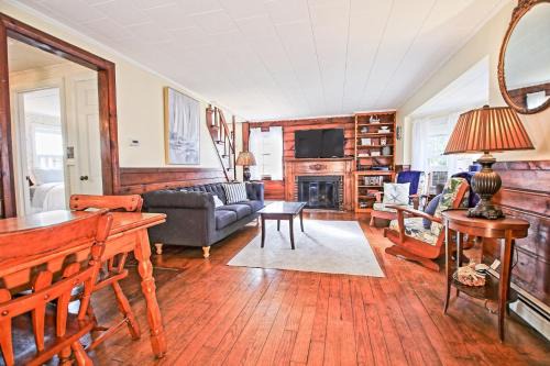 Lofted Cape Cottage by Leavetown Vacations