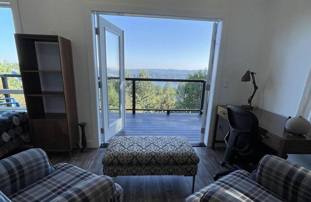 Lofty View Retreat