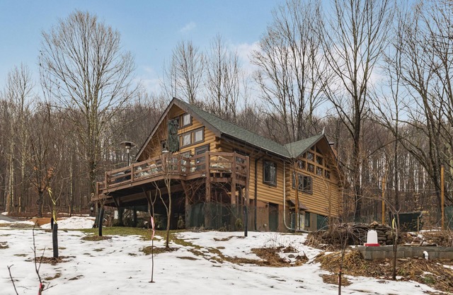 Log Cabin in Catskill NYS