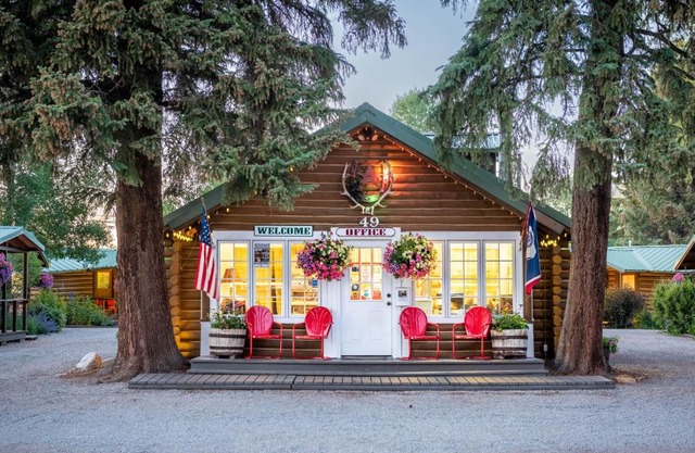 Log Cabin Motel