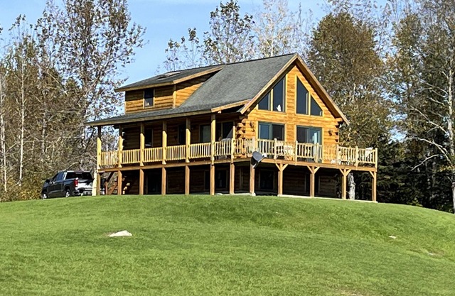 Log Cabin on 6 acres w/direct ATV trail access, SouthWest Mountain views/sunsets