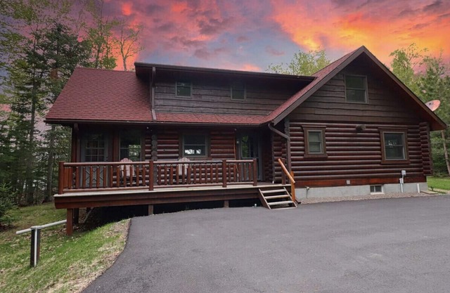 Log Cabin on Lake on 3 Acres of Total Seclusion