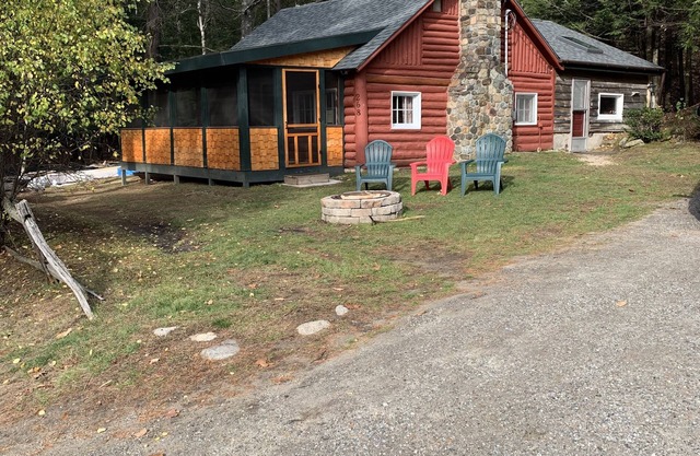 Log Cabin auf der Ausable River