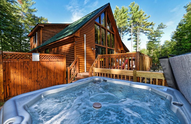 * 3 Nächte Min Sommer * Privater Pool & Whirlpool, Spaß für alle!