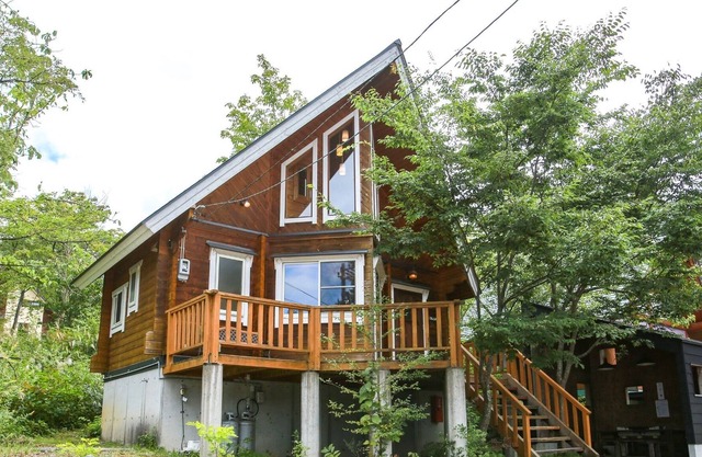 Log house small pet NG / Gujo Gifu