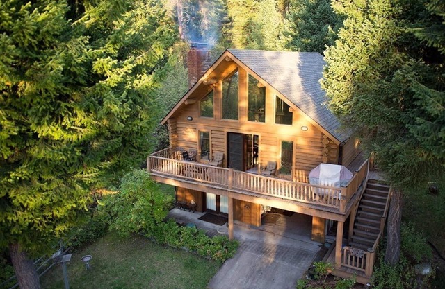 LogCabin für 10 Personen mit Dock am Flathead Lake