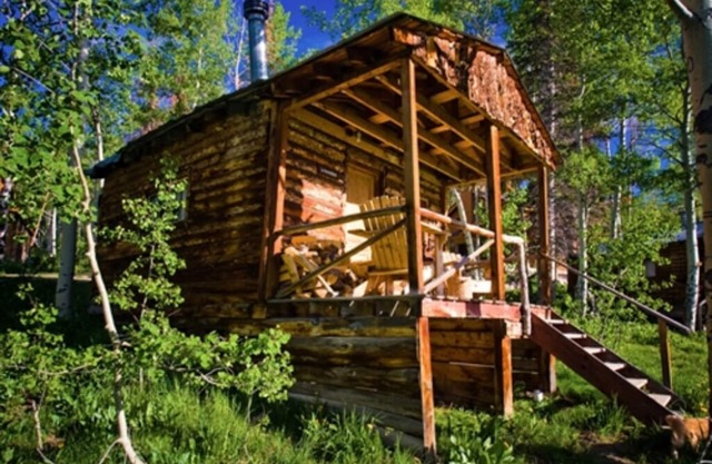 Loggers Cabin - A Cozy Full Log Cabin