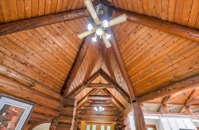 Loghouse holiday beautiful serenity Journey，4bedrooms
