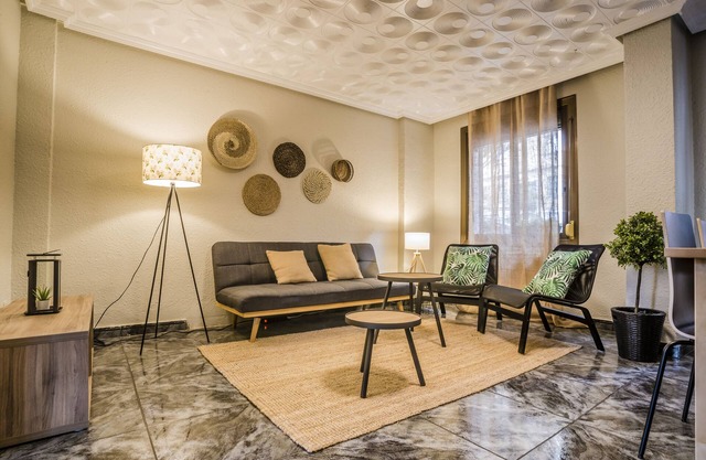 LOIRA VILLA ANDORRA: Comfort in University Zone