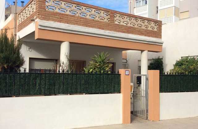 Lola's villa, very close to the sea