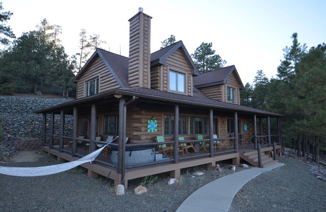 Lone Pine Lodge - Prescott Hüttenvermietung