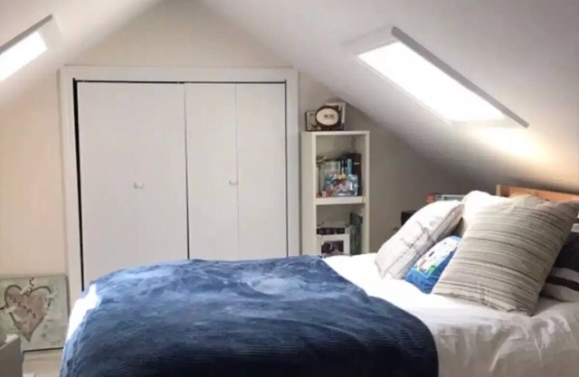 Long Beach Bungalow in West End - 2 blocks to beach