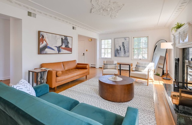 Long Island Getaway w/ Pool - Close to Beaches!