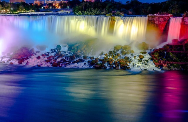 Niagara Wine Trail, in der Nähe von Niagara Falls, NY USA, in Wilson, NY am Wasser!