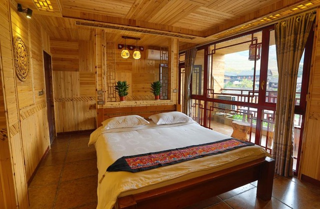 Longji Holiday Hotel