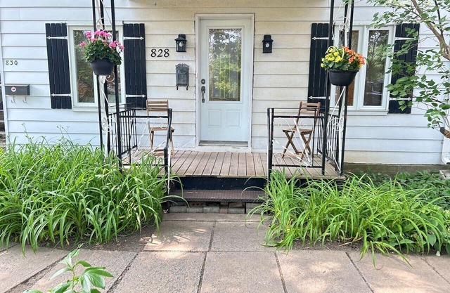 Longueuil,free parking,2 bedroom