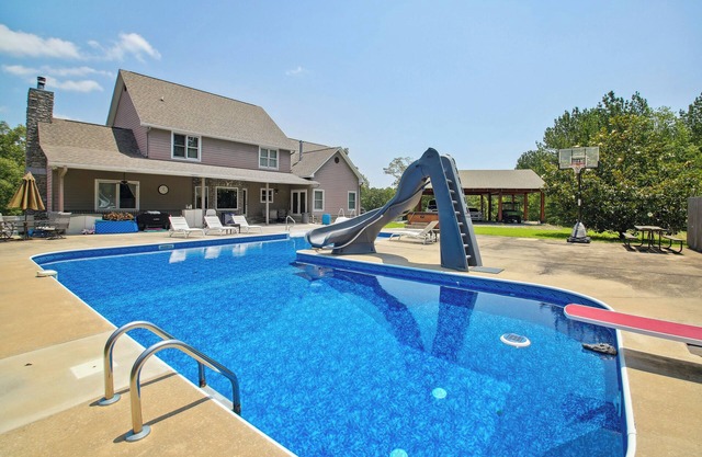 Lonsdale Vacation Rental w/ Pool & Hot Tub!