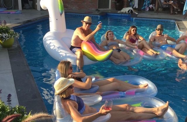 Ansichten, sehr privat, En-Suiten in allen Zimmern, Lge Pool & Deck, in der Nähe der Stadt