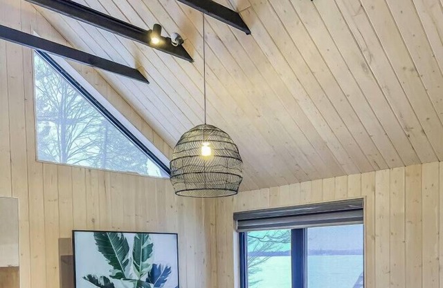 Lookout Cabin - Spacious Studio With Lake Front Access